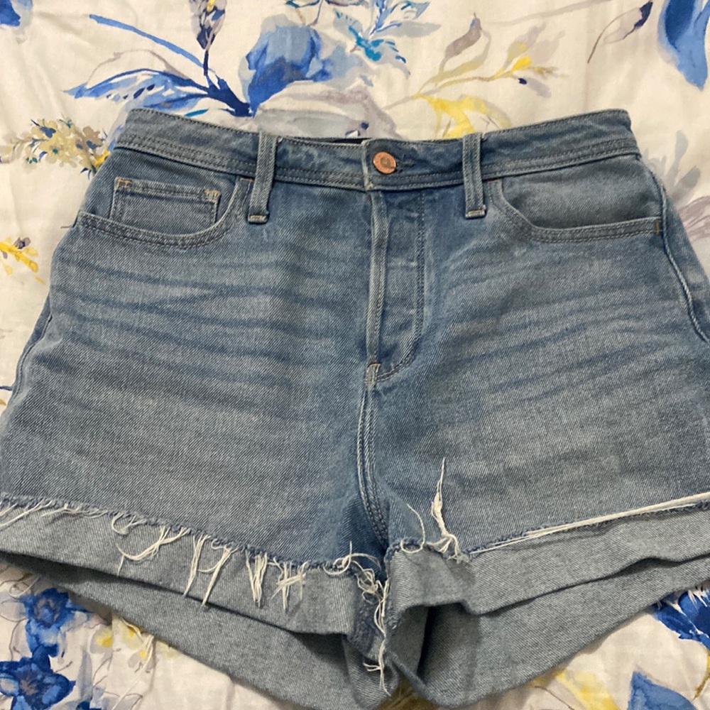 Blue Light Washed Shorts !